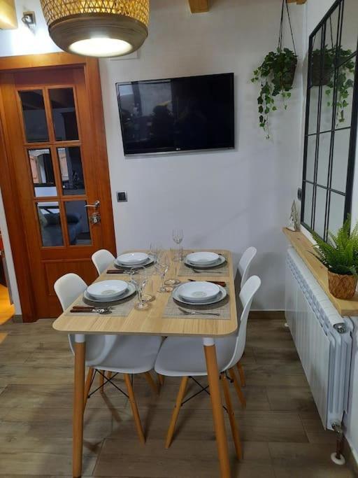 Mcastet, Casita Aranesa En El Valle De Aran Bossòst Kültér fotó