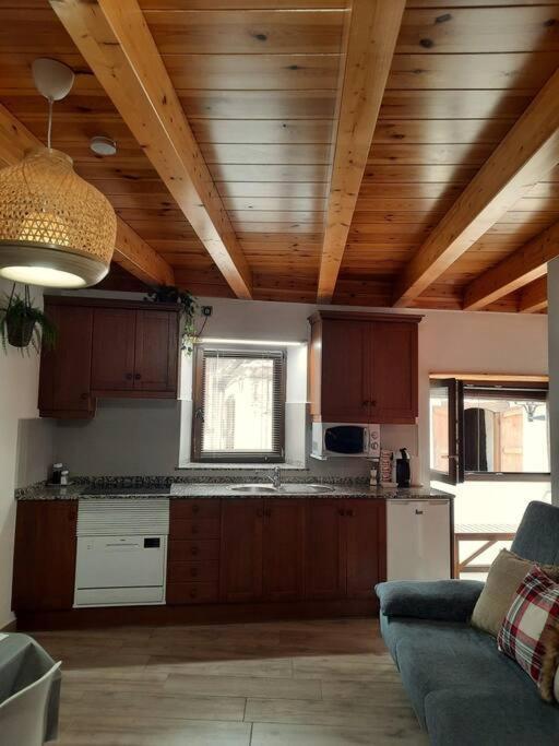 Mcastet, Casita Aranesa En El Valle De Aran Bossòst Kültér fotó