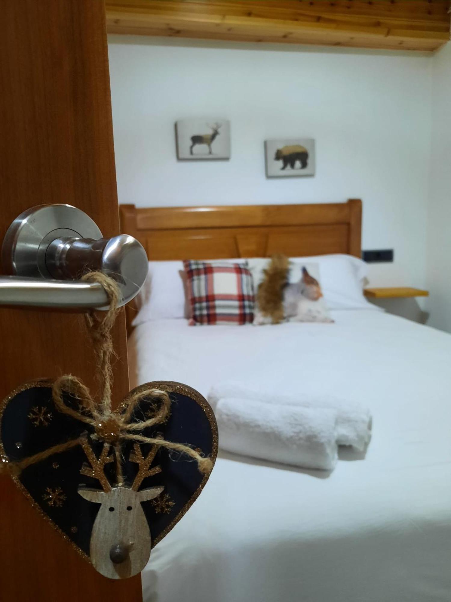 Mcastet, Casita Aranesa En El Valle De Aran Bossòst Kültér fotó